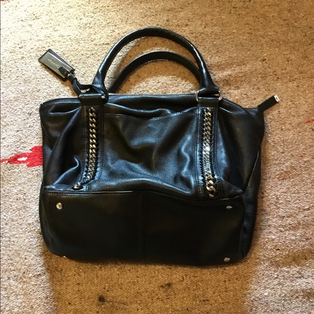 Supple, Thick Leather W Chain Details *Clean*
